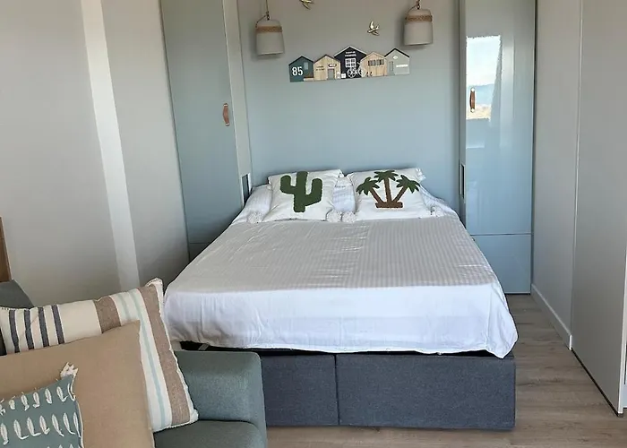 Waterfront Bergerie Апартаменты *