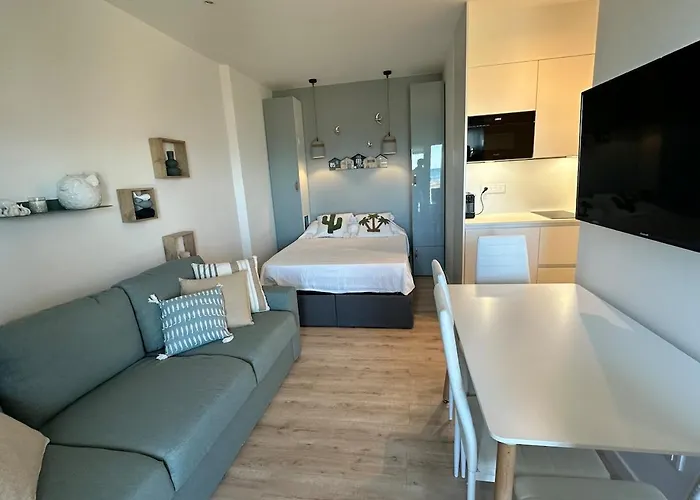Waterfront Bergerie Апартаменты *